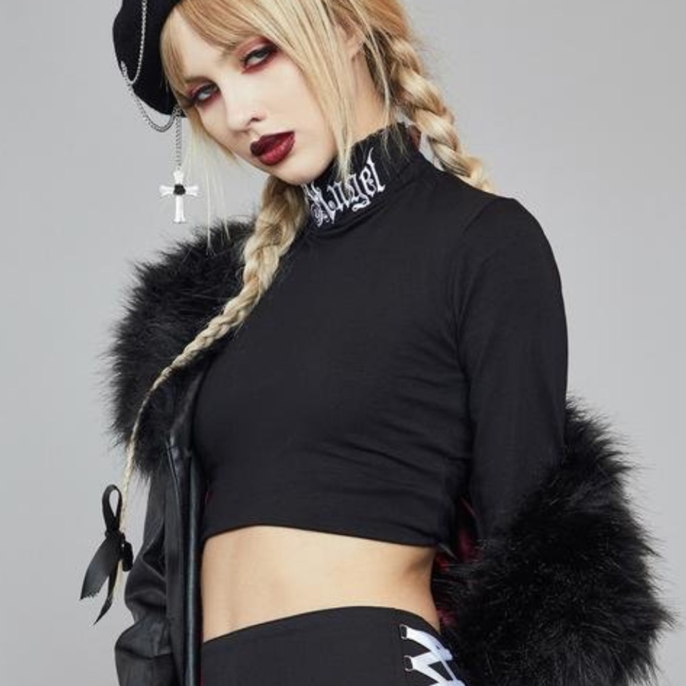 Angel mock neck crop top.